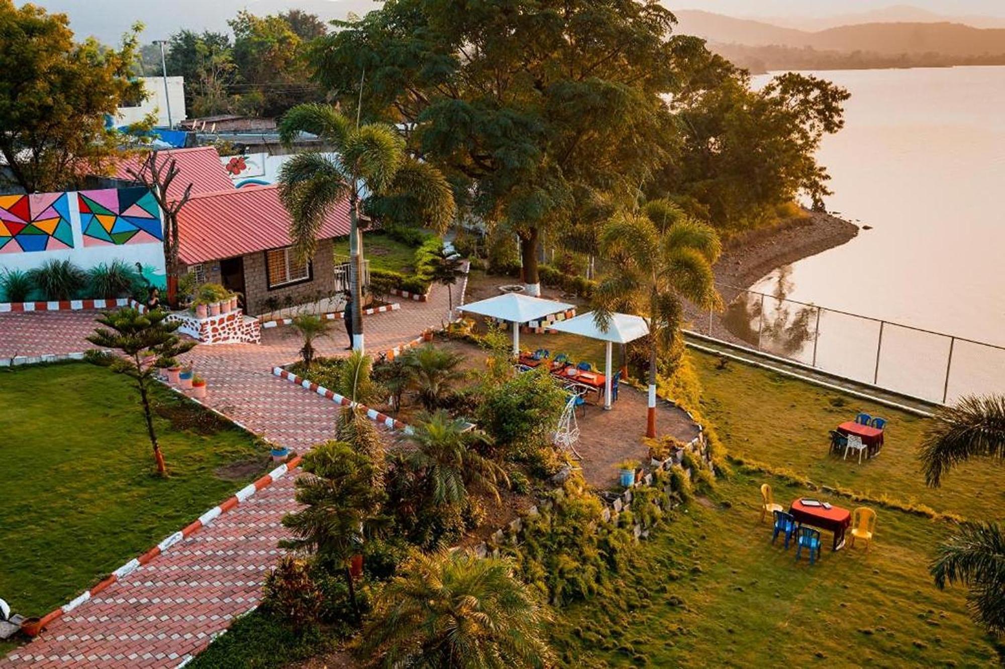 Sunshine Resort Poona Buitenkant foto