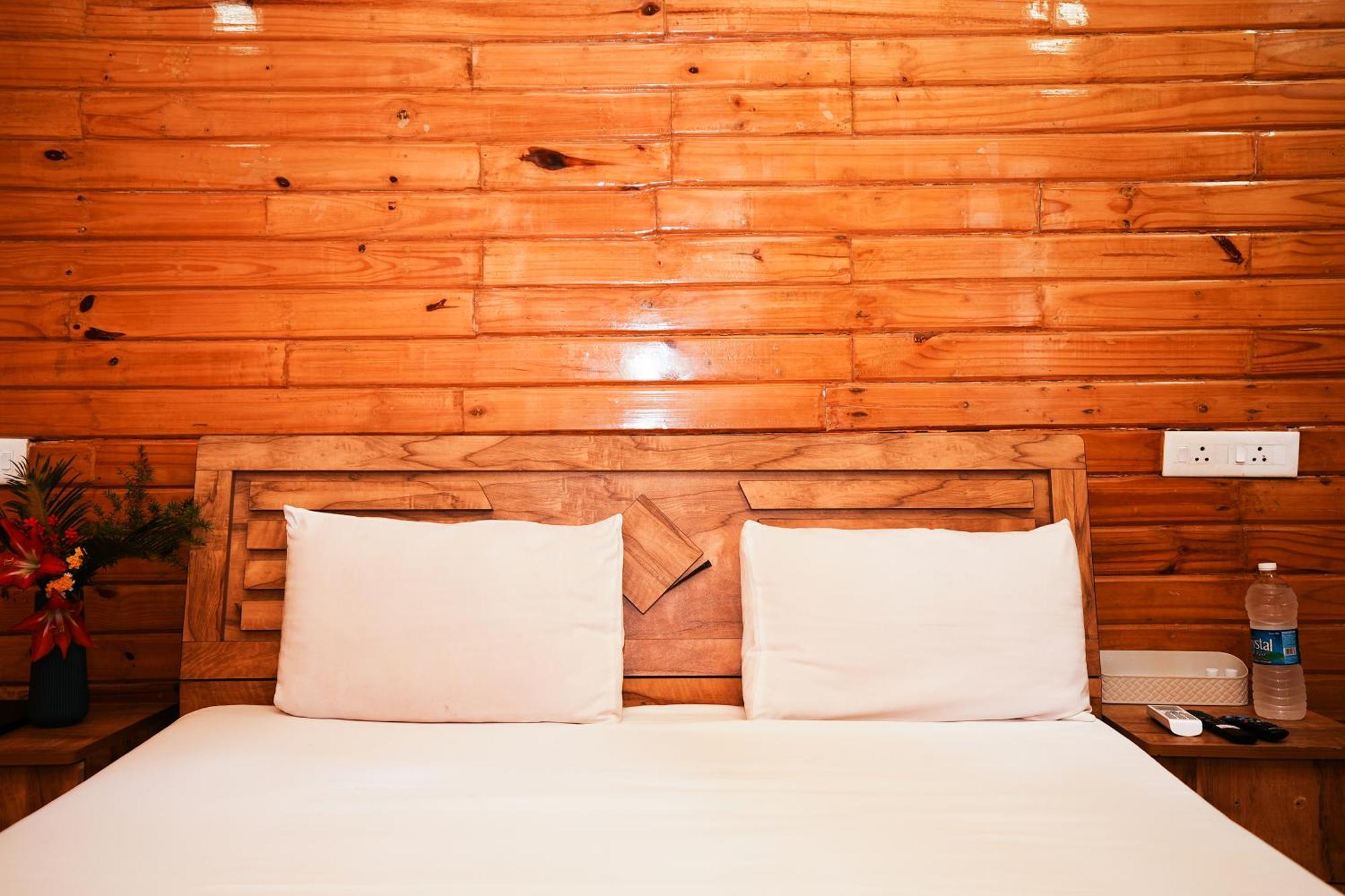 Sunshine Resort Poona Buitenkant foto