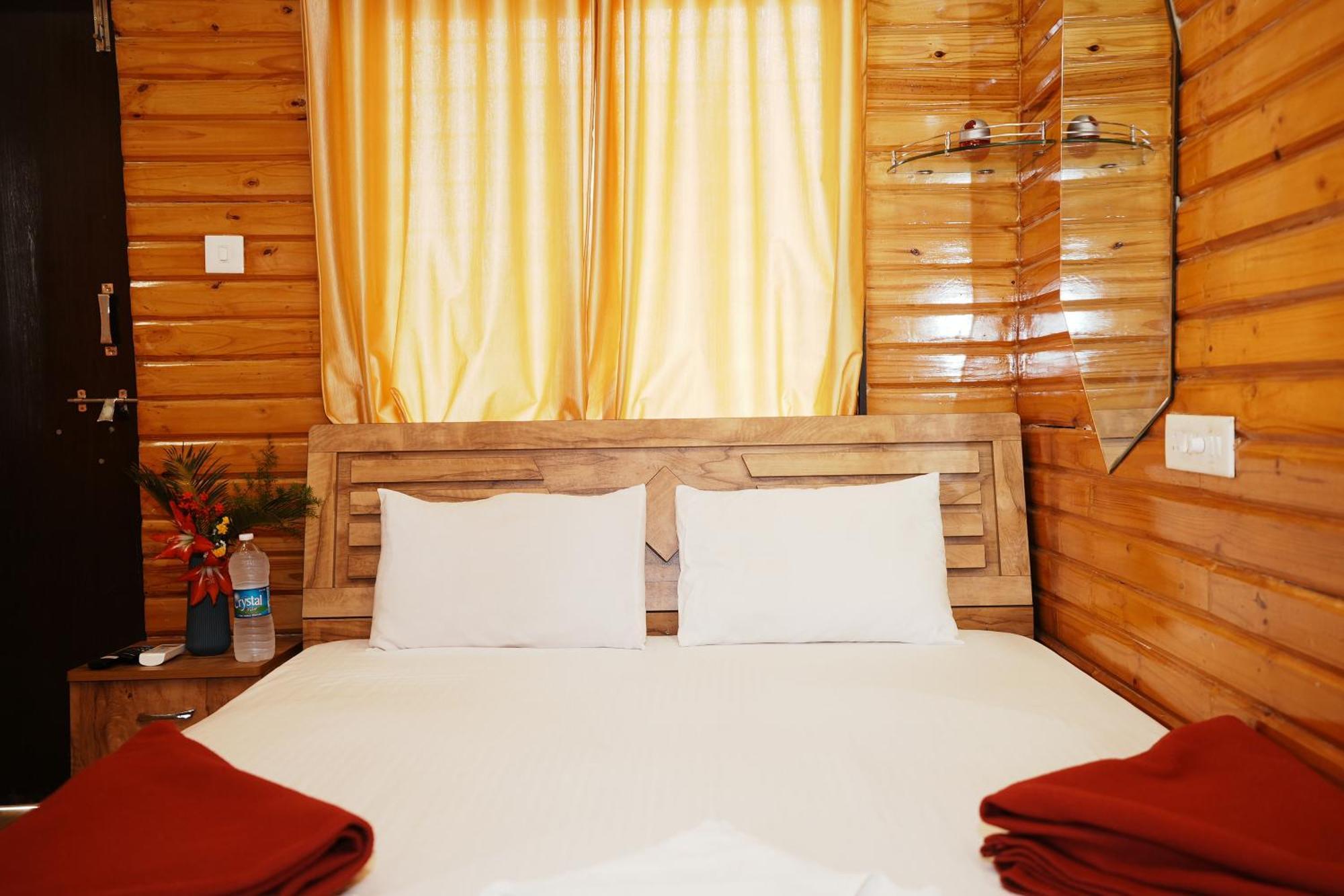 Sunshine Resort Poona Buitenkant foto