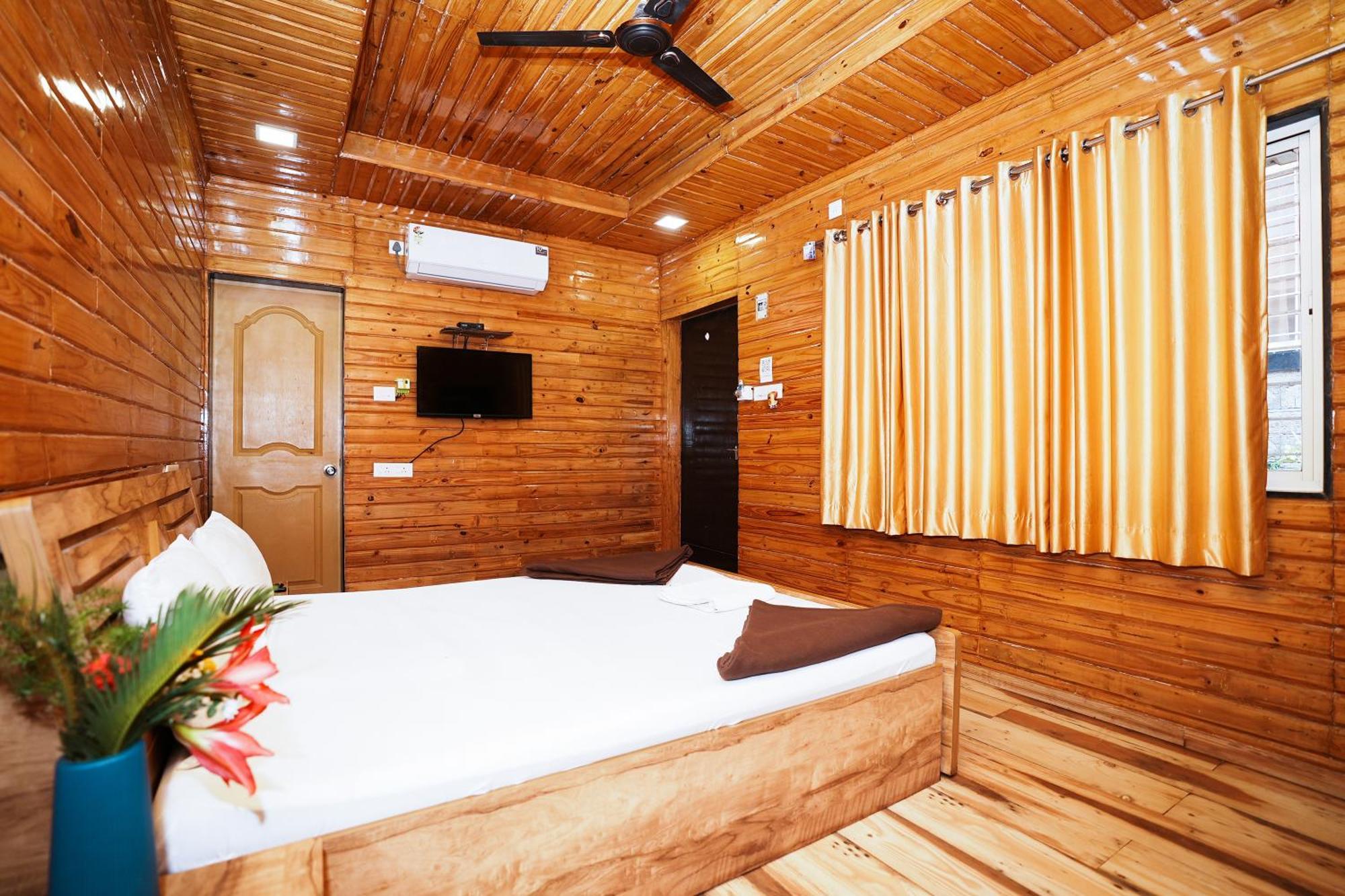 Sunshine Resort Poona Buitenkant foto